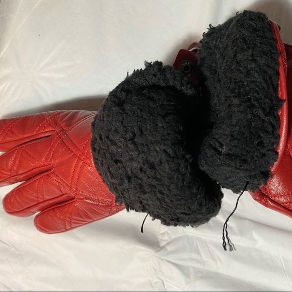 🔥NWT Roots genuine leather gloves Sz 8 , luxury quality, very warm - Picture 3 of 4